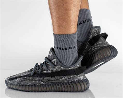 yeezy adidas zwart|Adidas Yeezy website.